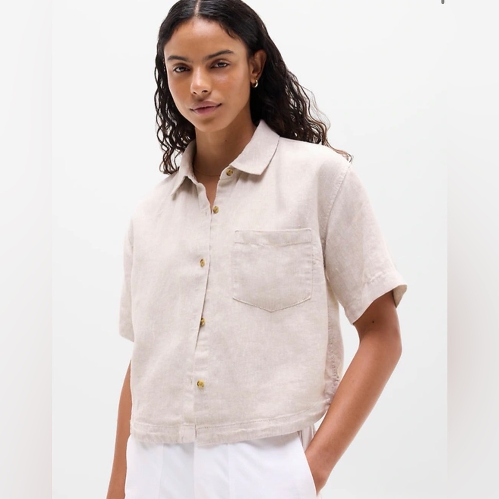 Athleta Retreat Linen Short Sleeve Shirt size M